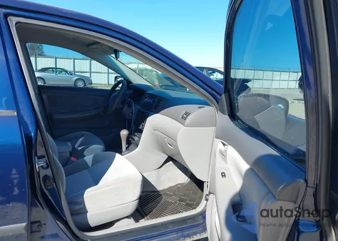 2005 Toyota Corolla Ce z USA, uszkodzony, nr VIN 2T1BR32E05C437633